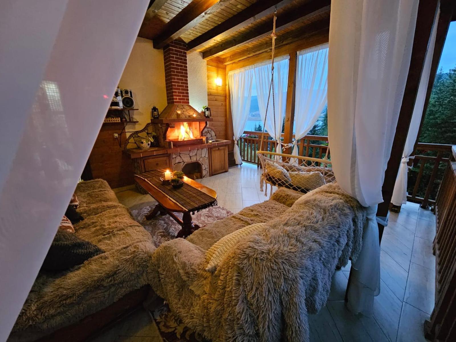 Villa Hills - Къща За Гости С Храна Orlino Eksteriør bilde